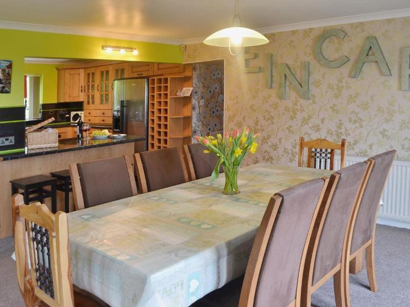 Carreg Y Garth Isaf - Hot Tub Nr Zip World Villa Bangor  Luaran gambar