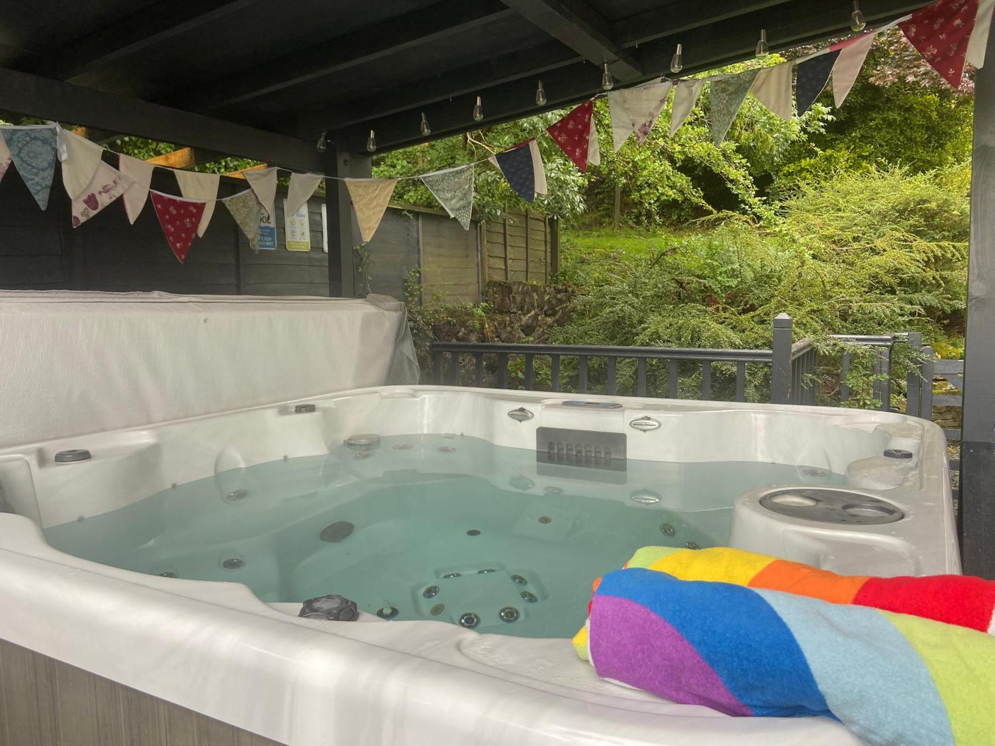 Carreg Y Garth Isaf - Hot Tub Nr Zip World Villa Bangor  Luaran gambar